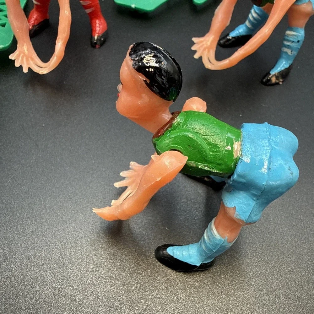 Oddest Vintage Sports Cake‎ Topper Hong Kong Basketball?